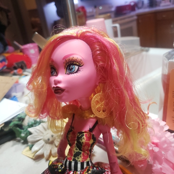 Monster High Doll Goolipe Jellington Freak Du Chic out of box never played with - Picture 7 of 9